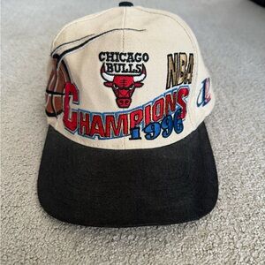 Vintage Chicago Bulls 1996 NBA Champions Hat - Logo Athletic Snapback Adjustable